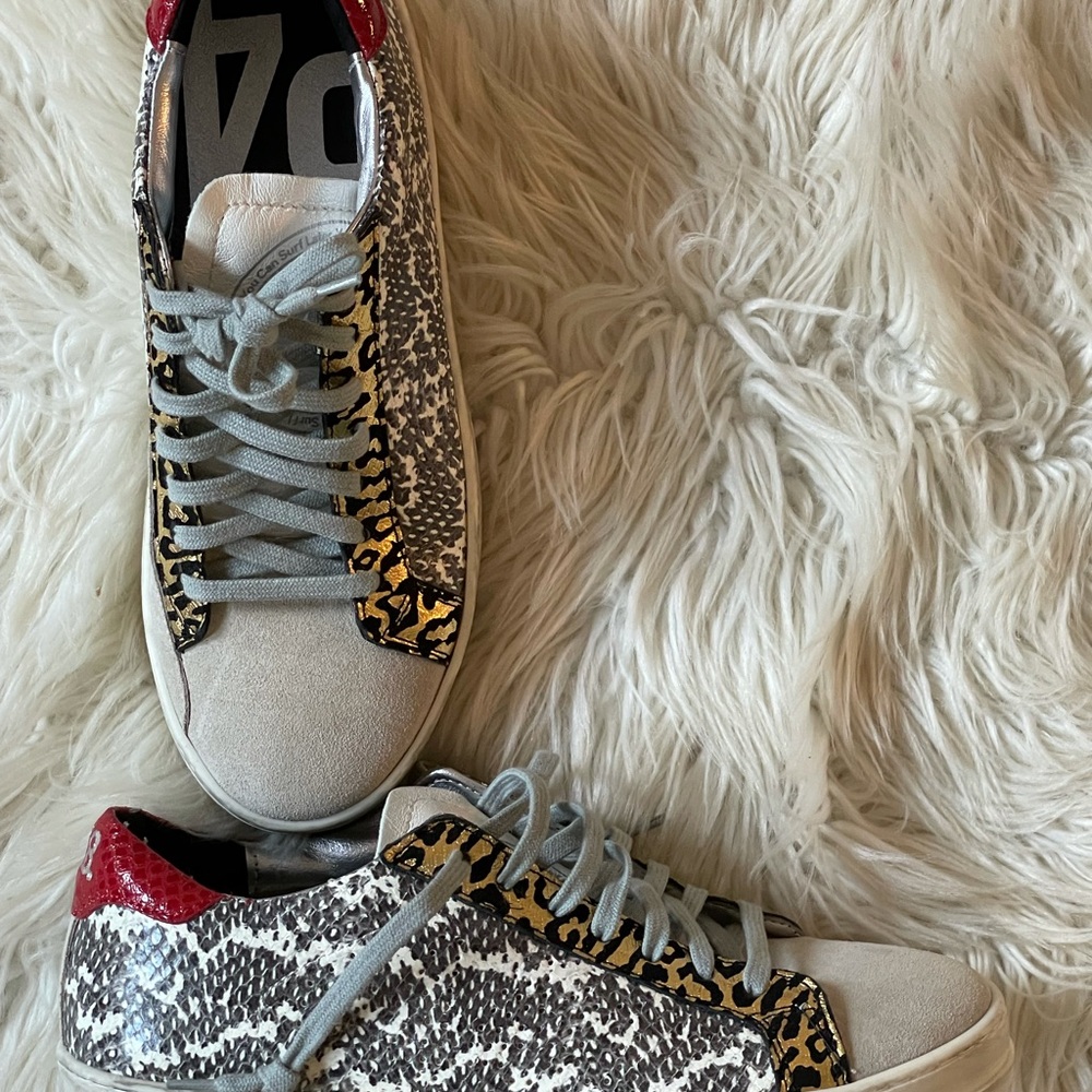 P 448 Sneakers w/ snake skin print